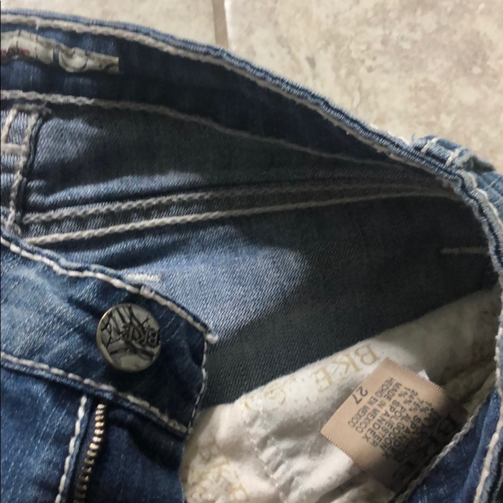 Shorts - Picture 4 of 4